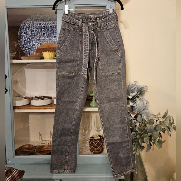 Veronica Beard Logan Slim Straight Belted High Rise Jeans - Picture 9 of 12